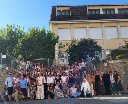 Giornata comunitaria d’inizio anno: i docenti ripartono dal Castello di Osasco
